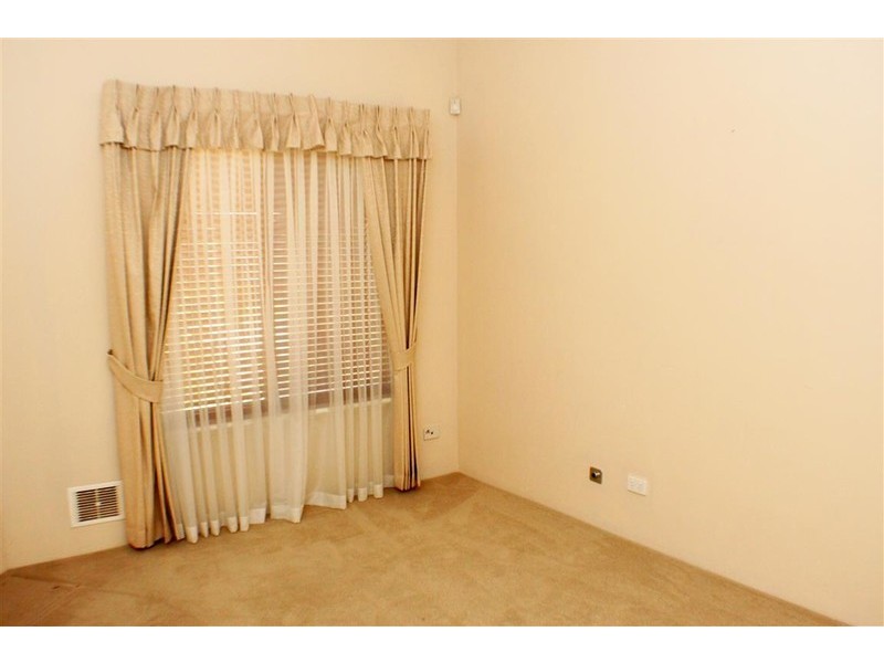 10 Kilchurn Promenade, Darch WA 6065