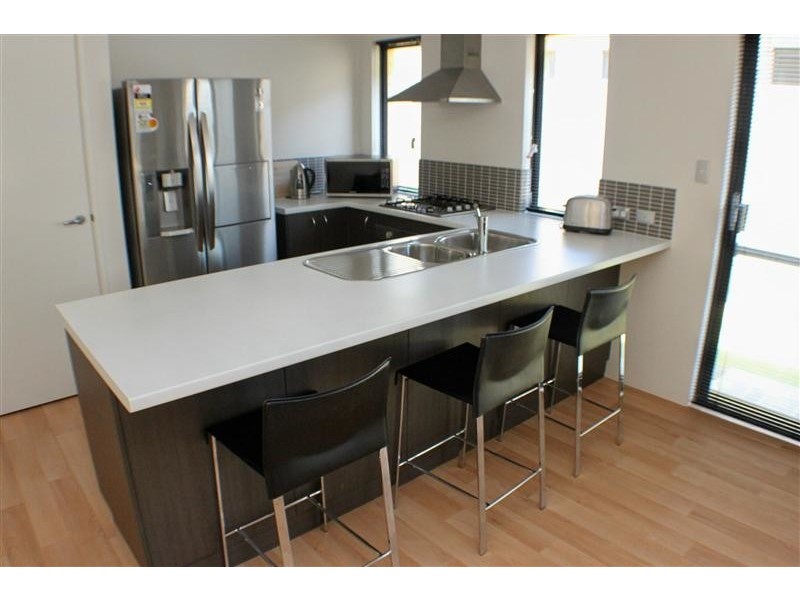 94 Bethwyn Circuit, Madeley WA 6065