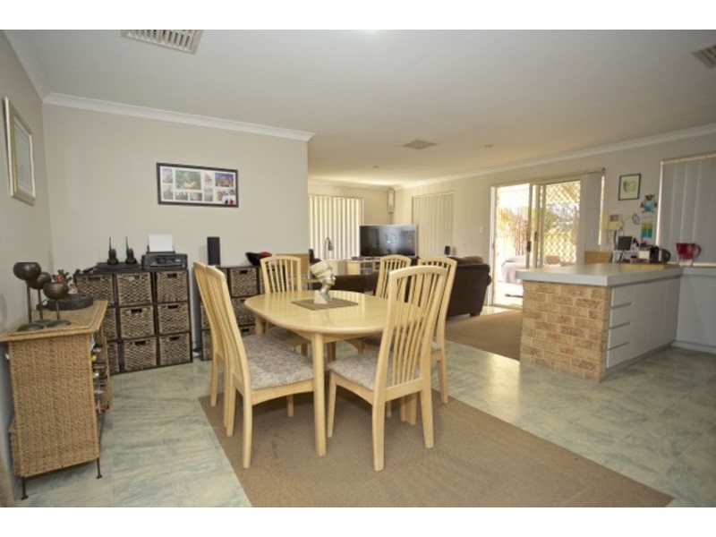 10 Pier Place, Quinns Rocks WA 6030