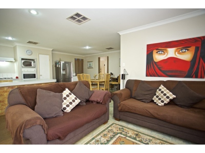 10 Pier Place, Quinns Rocks WA 6030