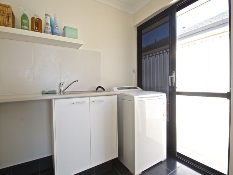 15 Bathurst Gardens, Darch WA 6065