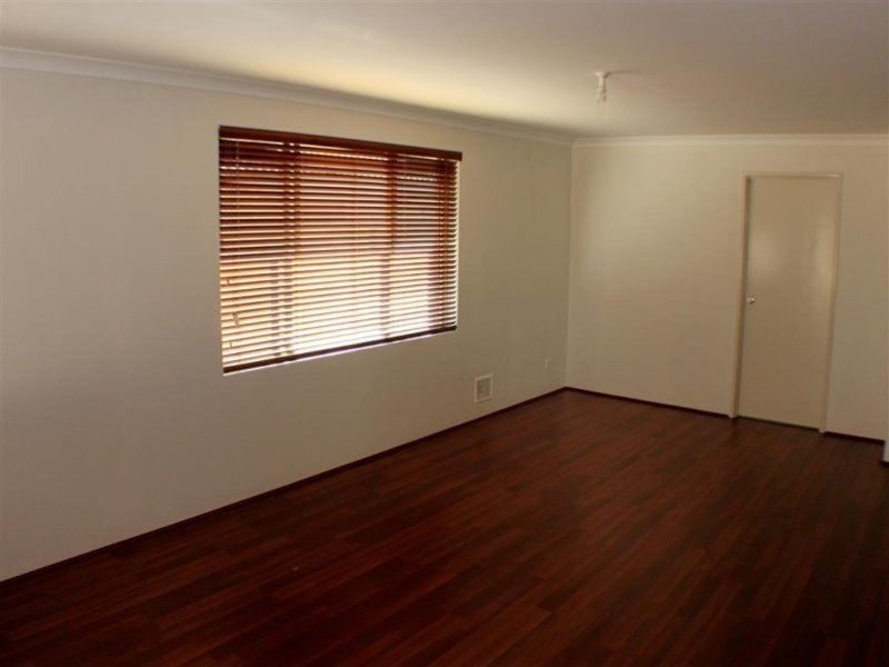 5 Winnipeg Terrace, Wanneroo WA 6065