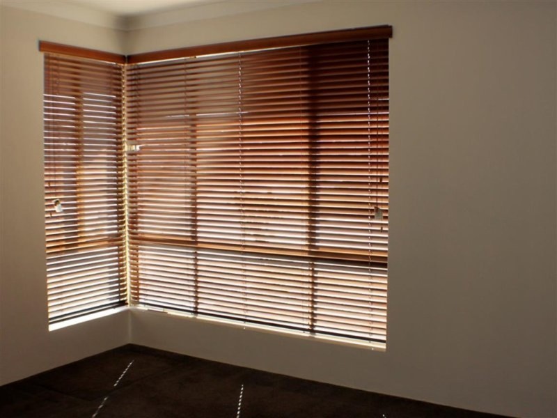 5 Winnipeg Terrace, Wanneroo WA 6065