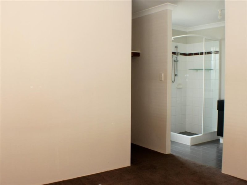 5 Winnipeg Terrace, Wanneroo WA 6065