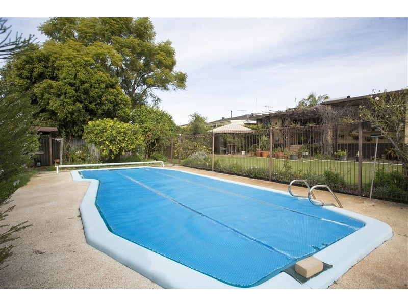 14 Chobham Way, Morley WA 6062