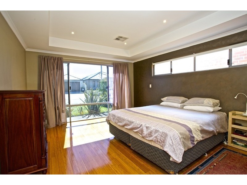 19 Cass Boulevard, Darch WA 6065