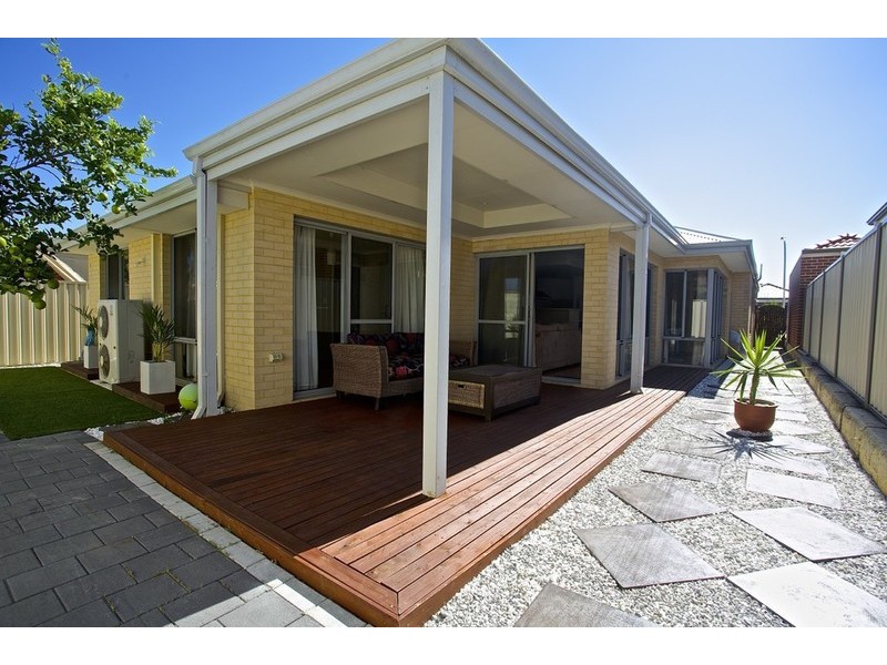 19 Cass Boulevard, Darch WA 6065