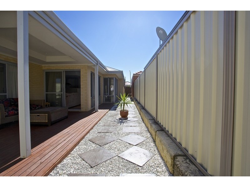 19 Cass Boulevard, Darch WA 6065