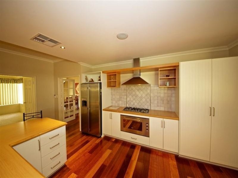 160 Kingsway, Darch WA 6065