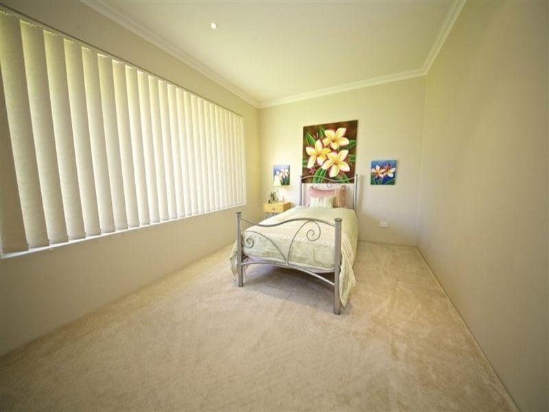 160 Kingsway, Darch WA 6065