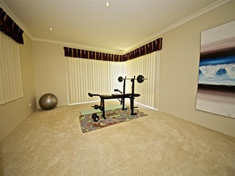 160 Kingsway, Darch WA 6065