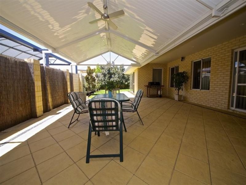 160 Kingsway, Darch WA 6065