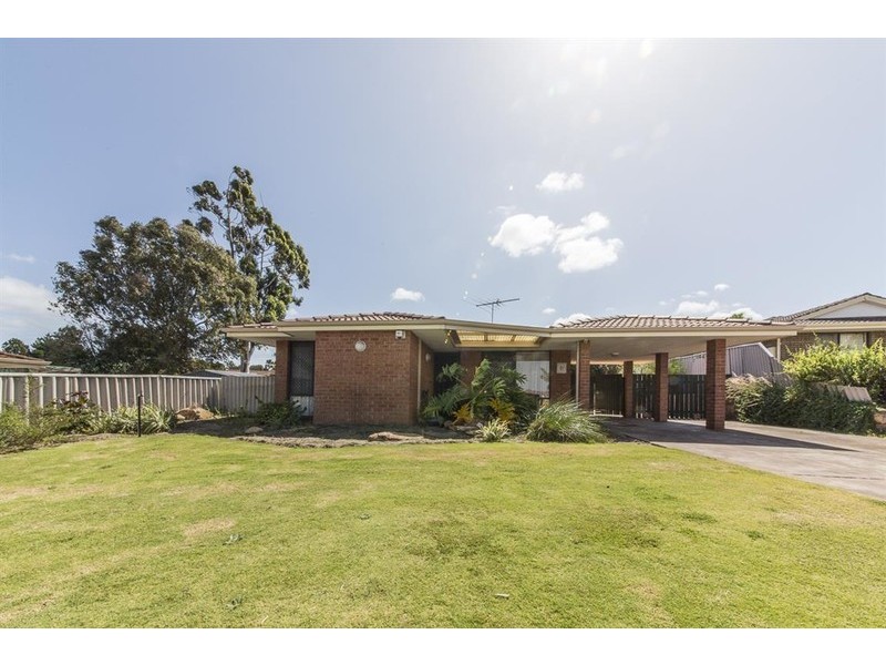 5 Danvers Close, Marangaroo WA 6064