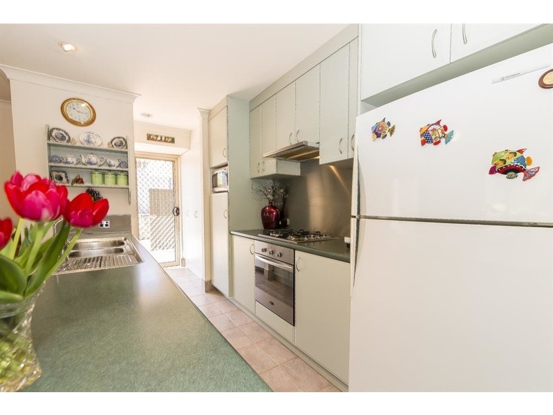 5 Danvers Close, Marangaroo WA 6064