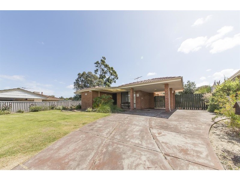 5 Danvers Close, Marangaroo WA 6064