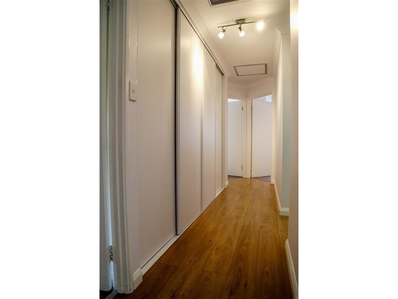 33 Marginson Drive, Landsdale WA 6065