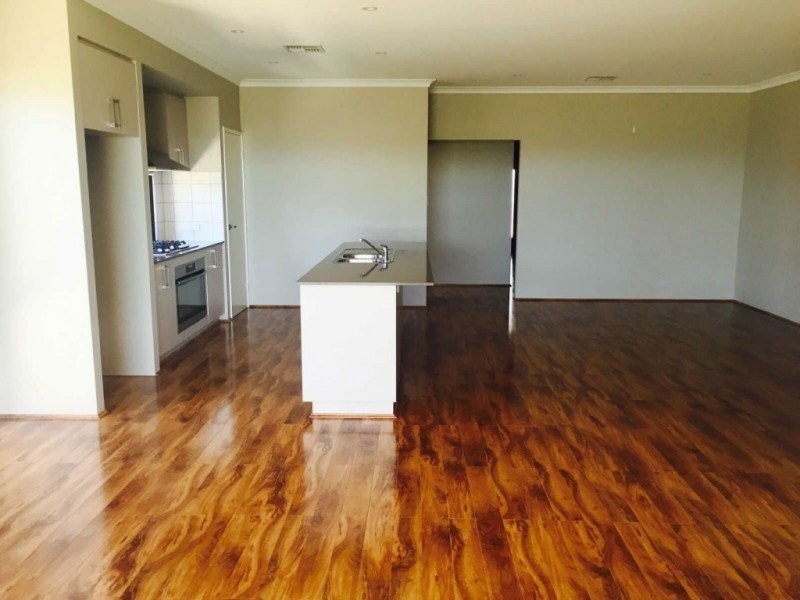 39 Bathurst Gardens, Darch WA 6065