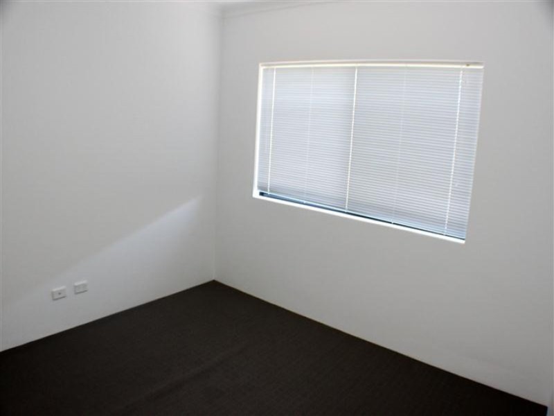 154 Landsdale Road, Darch WA 6065