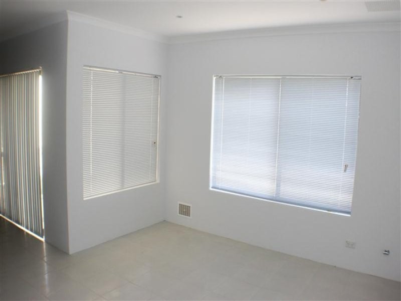 154 Landsdale Road, Darch WA 6065