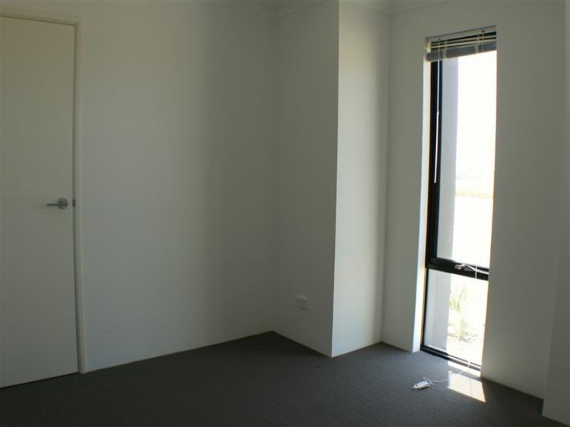 154 Landsdale Road, Darch WA 6065