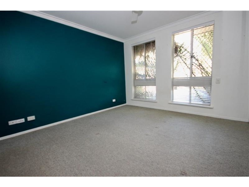 5 Yera Place, Wanneroo WA 6065