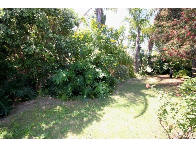 5 Yera Place, Wanneroo WA 6065