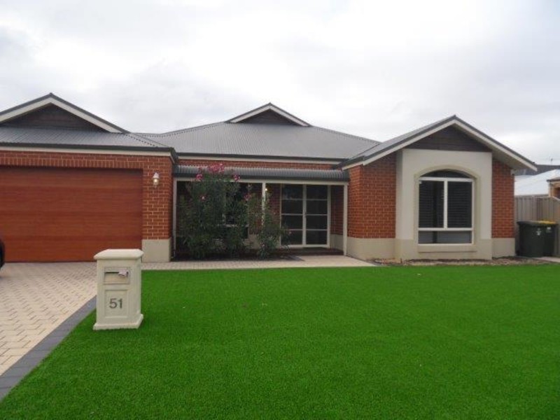 51 Belvoir Parkway, Darch WA 6065