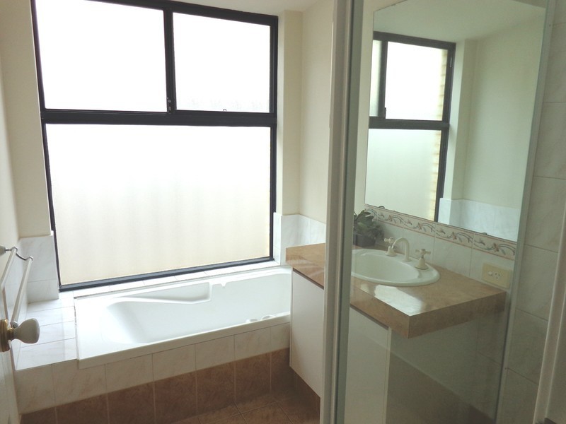 B/11 PARSONS Way, Innaloo WA 6018