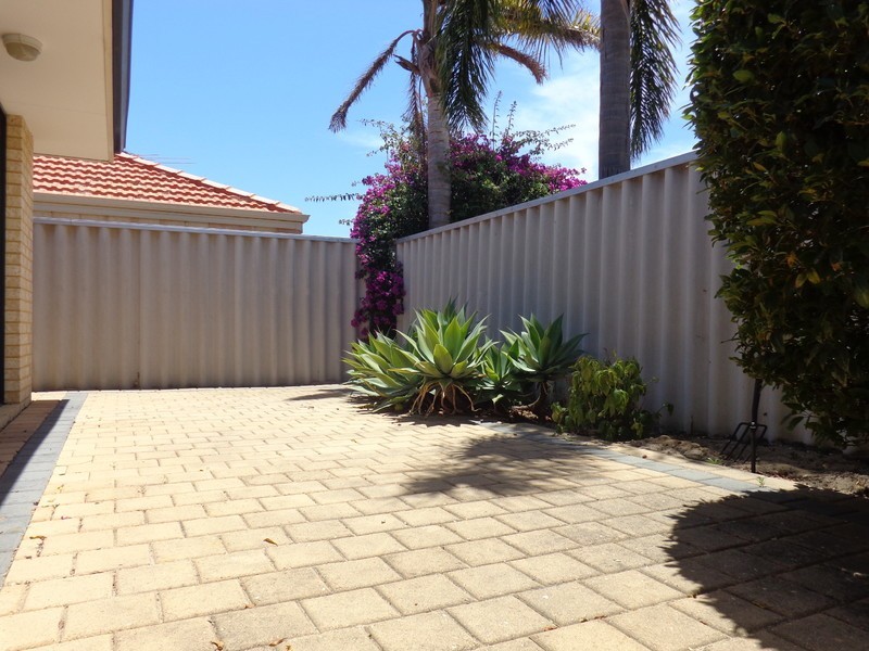 B/11 PARSONS Way, Innaloo WA 6018