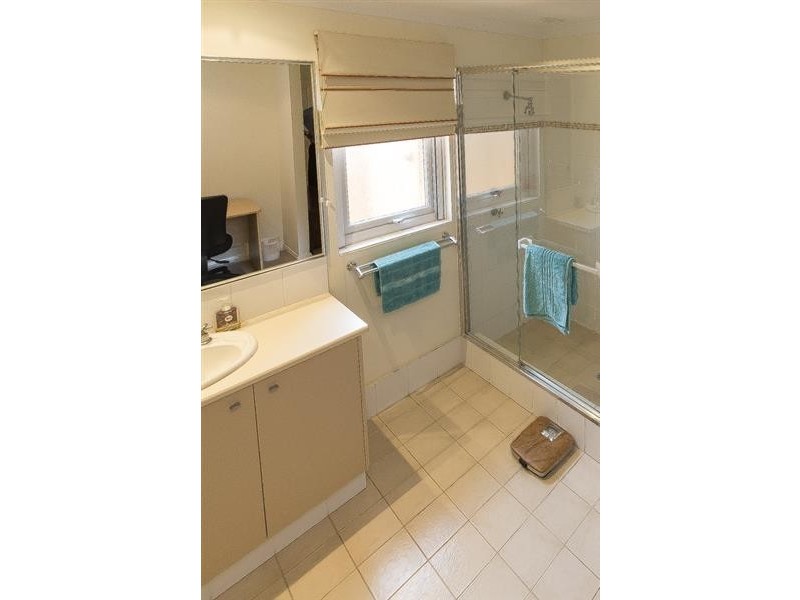 15 Sutton Way, Darch WA 6065