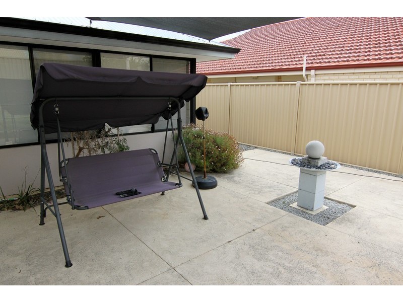 8 Kilchurn Promenade, Darch WA 6065