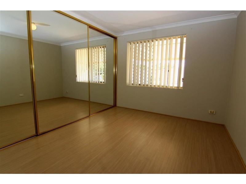 56 Jefferson Drive, Marangaroo WA 6064