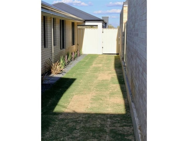 94 Bethwyn Circuit, Madeley WA 6065