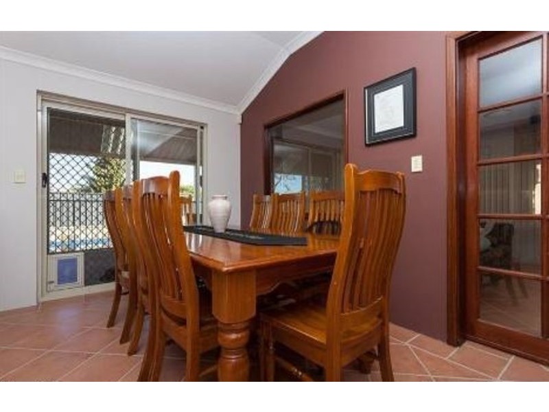 11 Heathfield Drive, Landsdale WA 6065