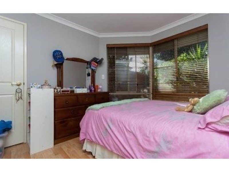 11 Heathfield Drive, Landsdale WA 6065