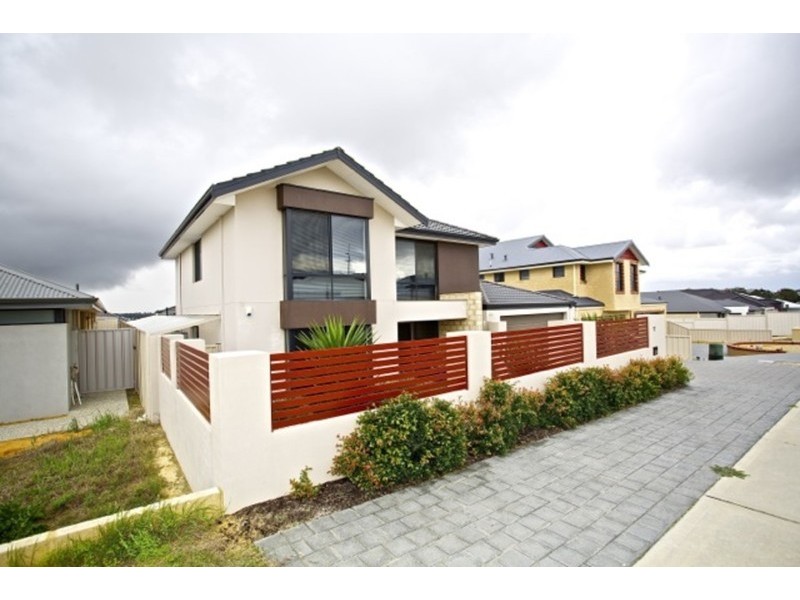 17 Bathurst Gardens, Darch WA 6065