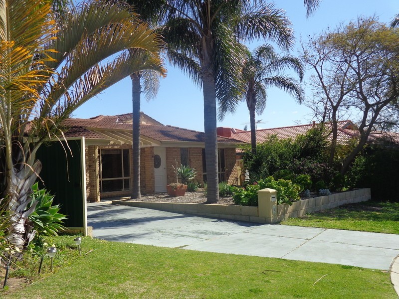 18 Richardson Court, Woodvale WA 6026