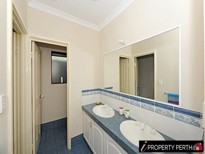 332 Kingsway, Landsdale WA 6065