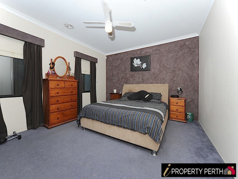 332 Kingsway, Landsdale WA 6065