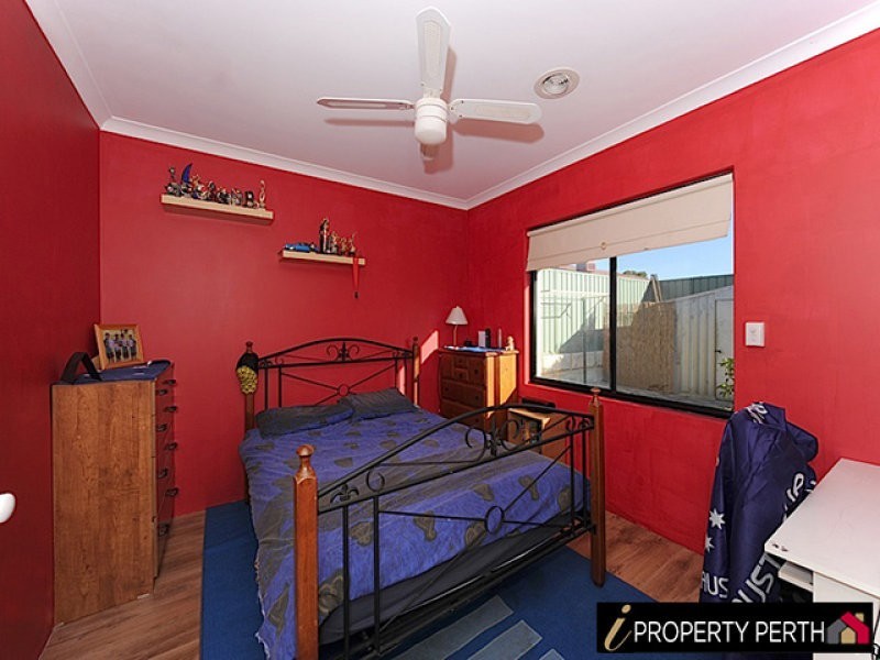 332 Kingsway, Landsdale WA 6065