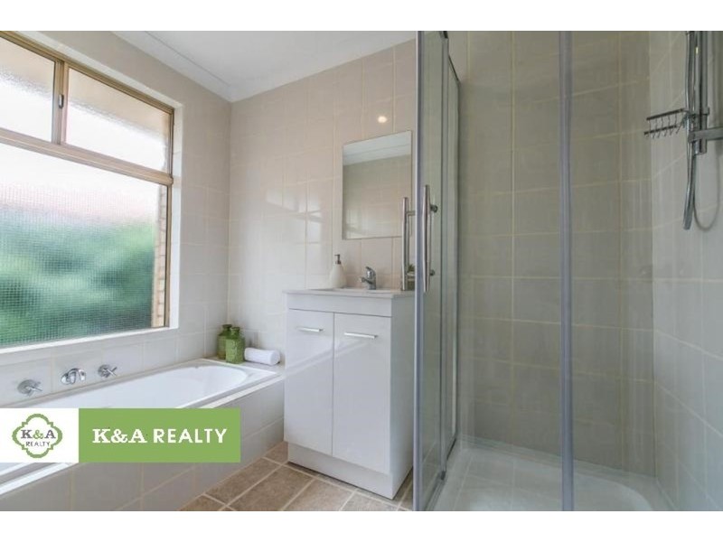 18 Richardson Court, Woodvale WA 6026