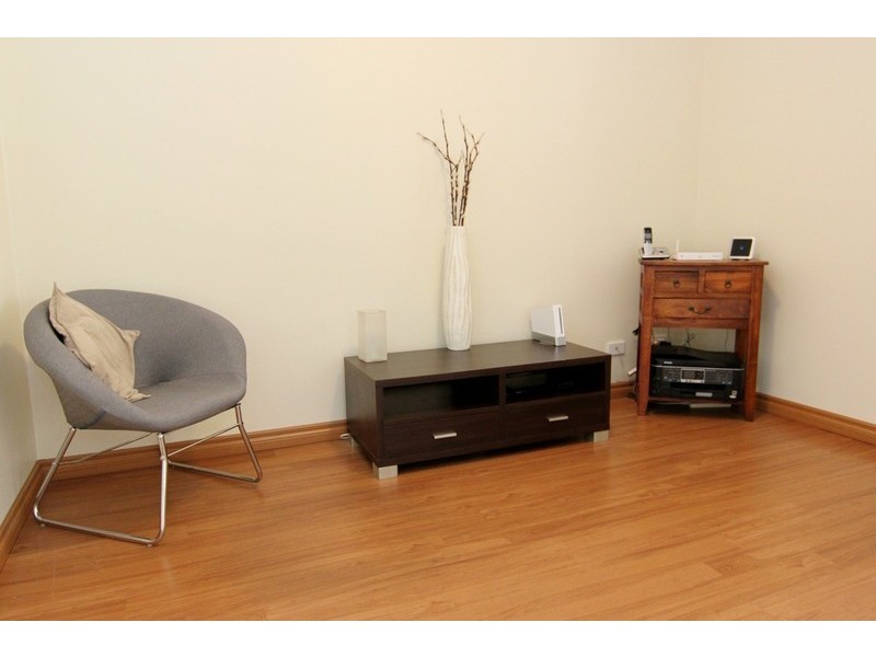 8 Kilchurn Promenade, Darch WA 6065