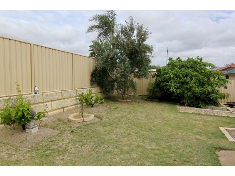 8 Kilchurn Promenade, Darch WA 6065