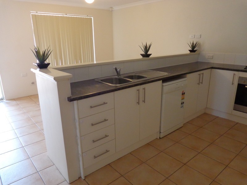 B/33 Grinstead Way, Balga WA 6061