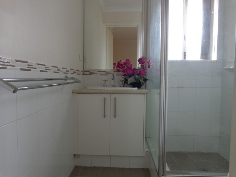 B/33 Grinstead Way, Balga WA 6061