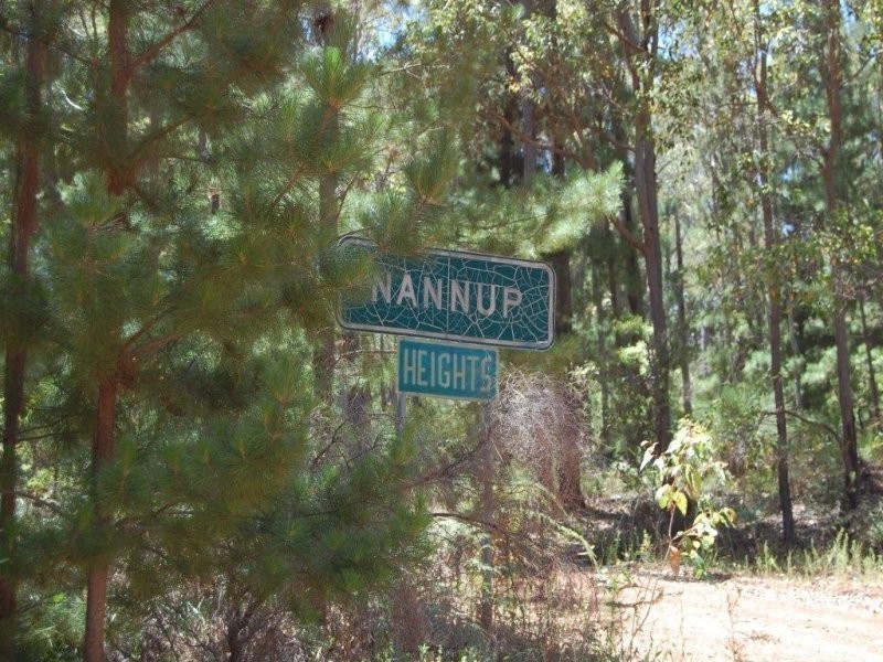 16 Folly Road, Nannup WA 6275