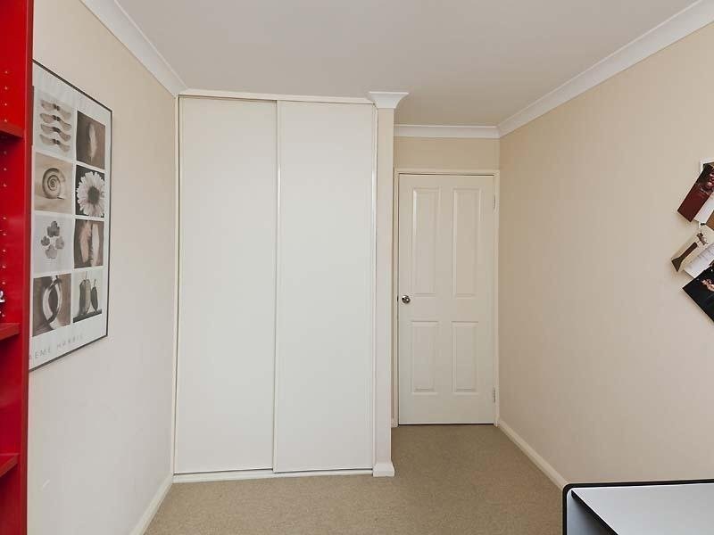 27 Penelope Place, Innaloo WA 6018