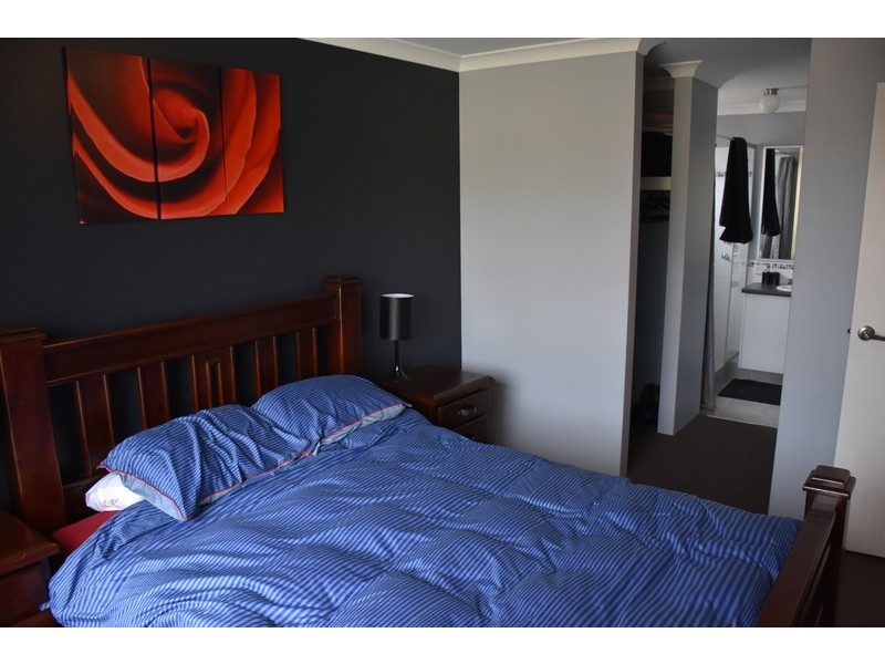 73 Bolton Way, Darch WA 6065