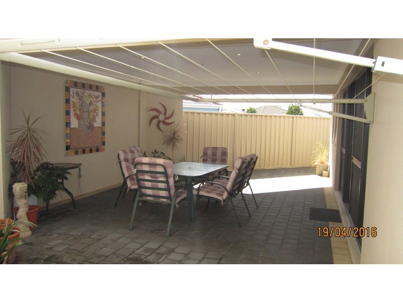 1 Lavender Chase, Darch WA 6065