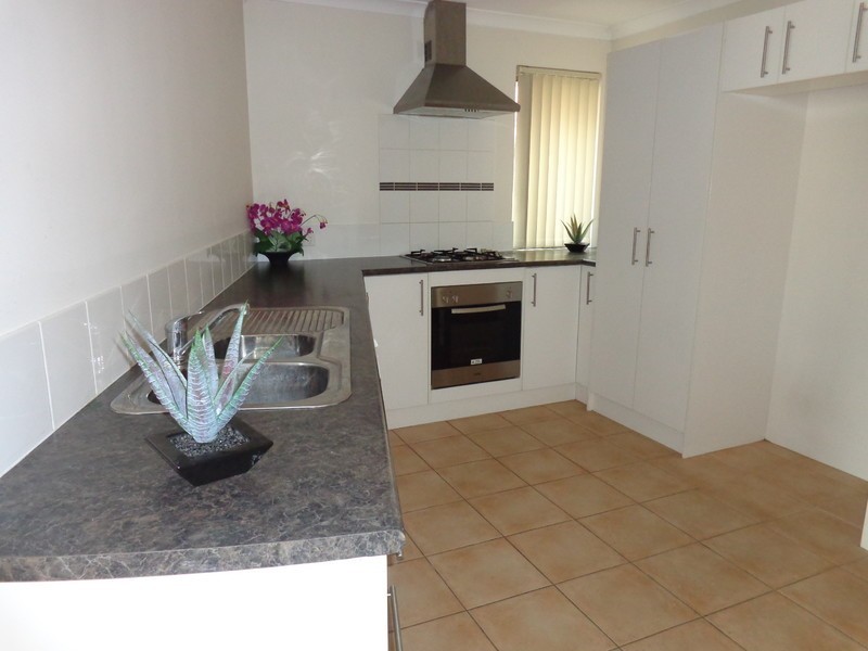 31 Grinstead Way, Balga WA 6061